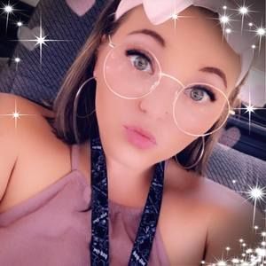 Meet your Posher, Kayla